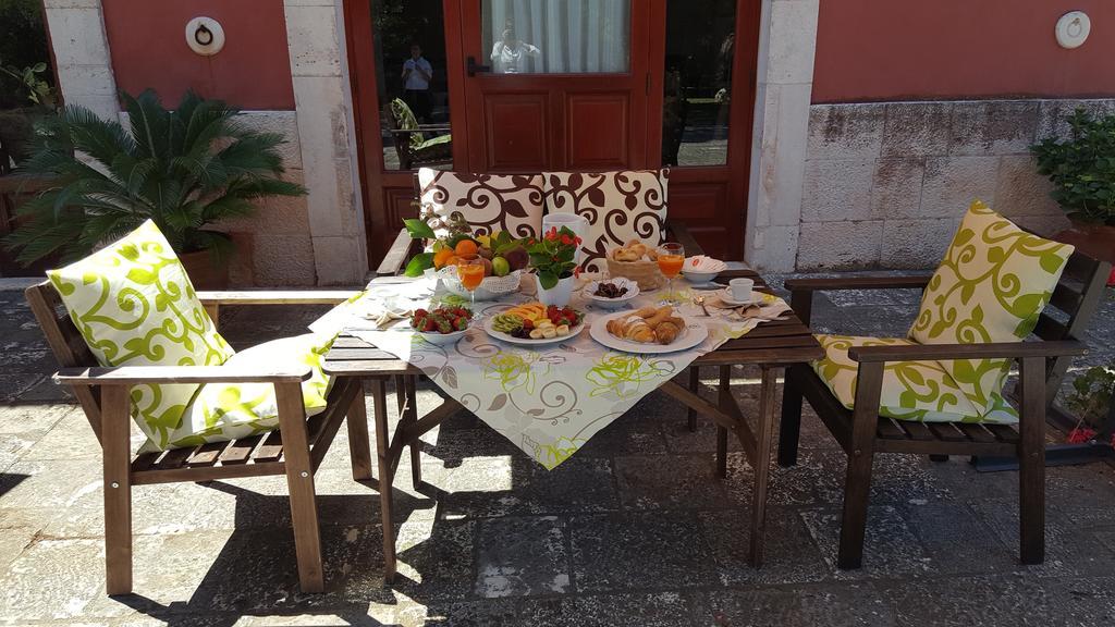 B&B Masseria Del Marchese Castellana Grotte Exterior photo